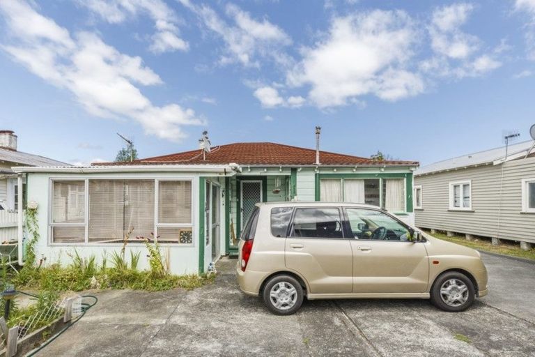 Photo of property in 75 Bryant Street, Takaro, Palmerston North, 4412