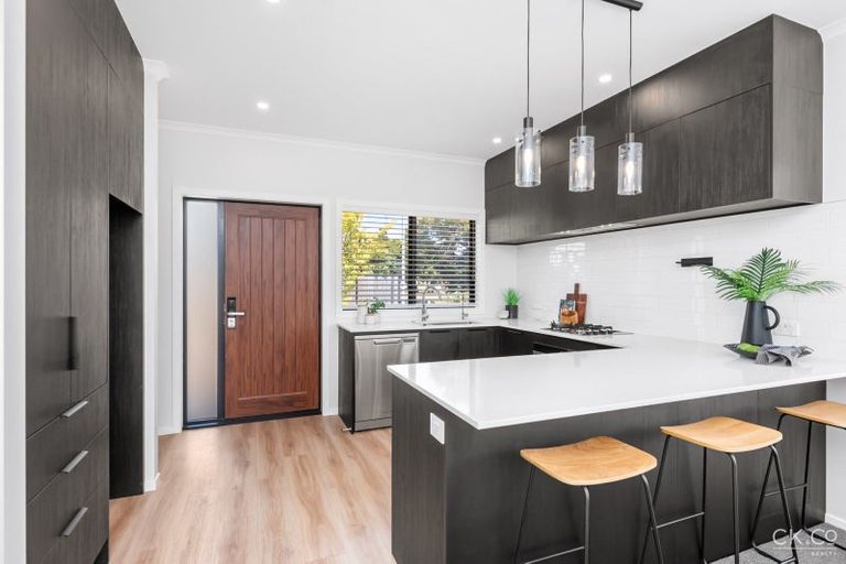 Photo of property in 3 Aston Crescent, Wallaceville, Upper Hutt, 5018