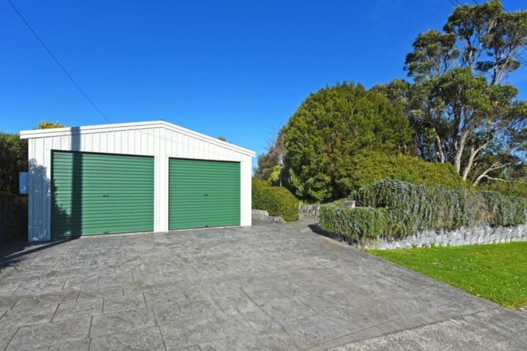Photo of property in 22 Wilson Grove, Normandale, Lower Hutt, 5010