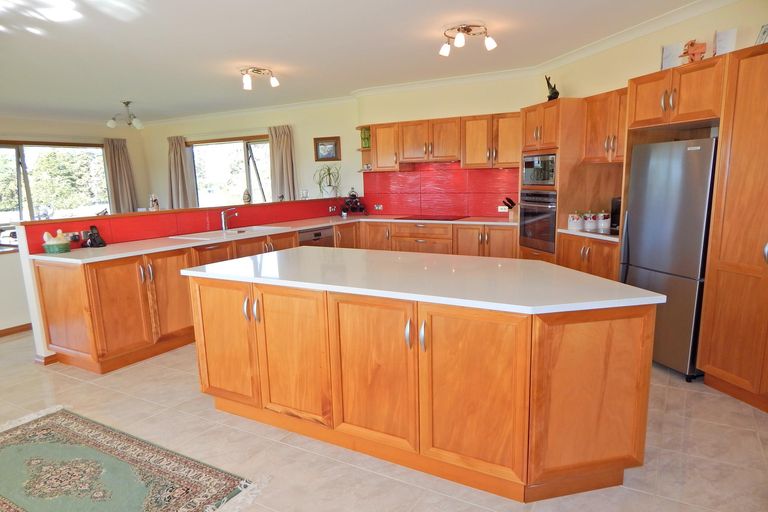 Photo of property in 415 Te Ahu Ahu Road, Waimate North, Kaikohe, 0472