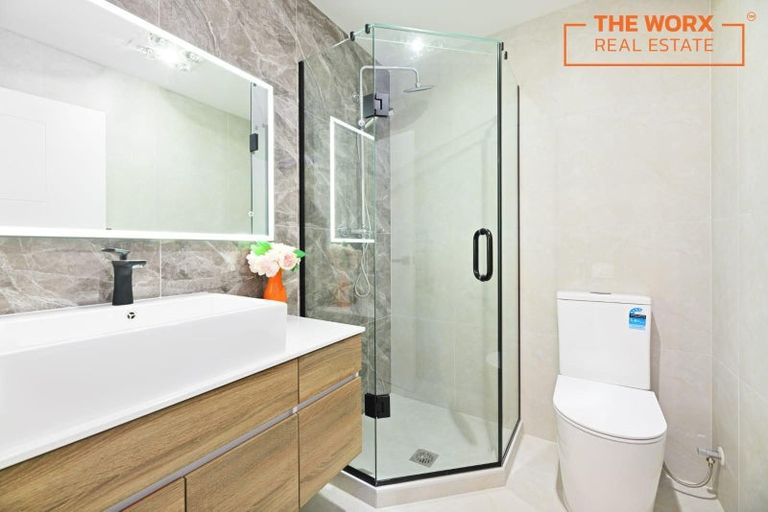 Photo of property in 118 Hyperion Drive, Randwick Park, Auckland, 2105