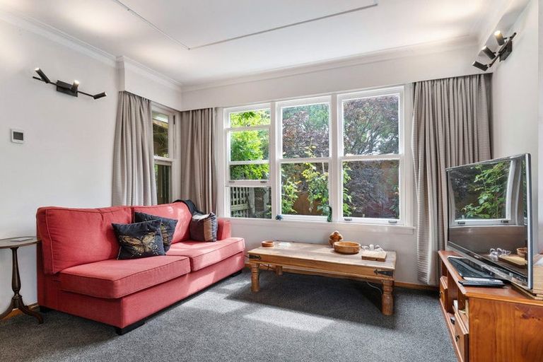 Photo of property in 12 Dixon Street, Carterton, 5713