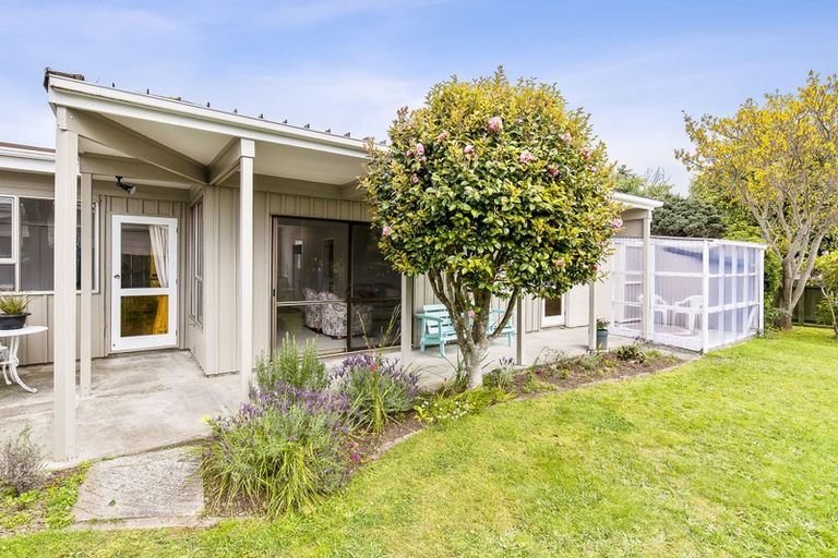 Photo of property in 34a Andrew Street, Waikanae, 5036