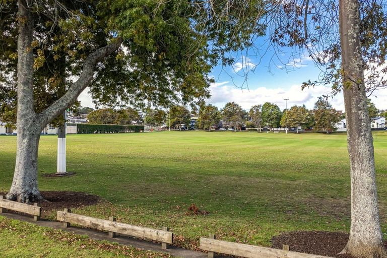 Photo of property in 5/77 Wellington Street, Howick, Auckland, 2014