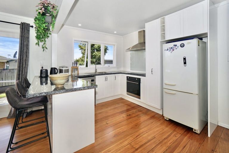Photo of property in 7 Dunlop Road, Te Puke, 3119