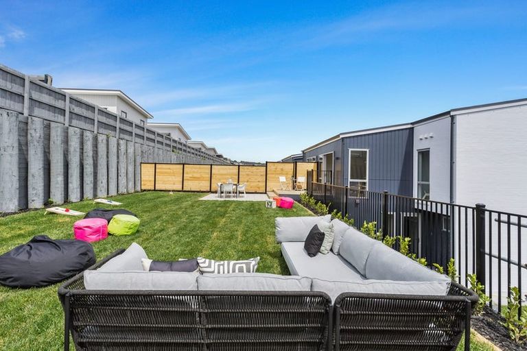 Photo of property in 33 Roundel Crescent, Whenuapai, Auckland, 0618