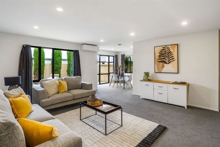 Photo of property in 14 Vangelis Lane, Mairehau, Christchurch, 8013