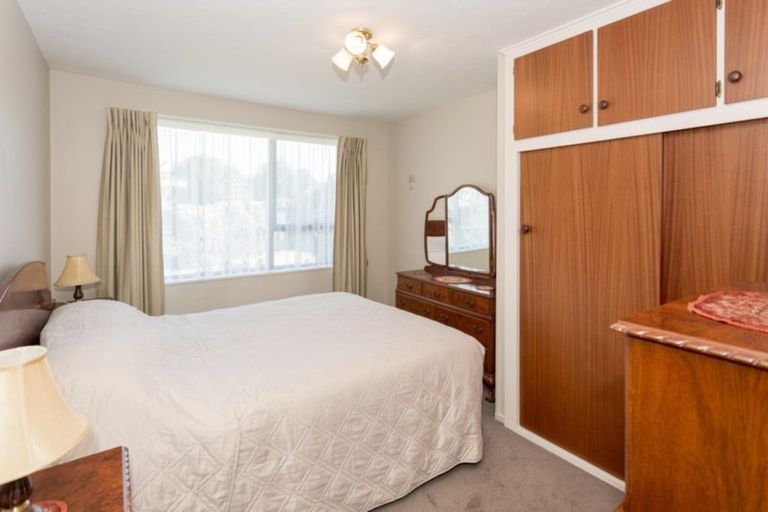 Photo of property in 10 Iona Place, Sockburn, Christchurch, 8042