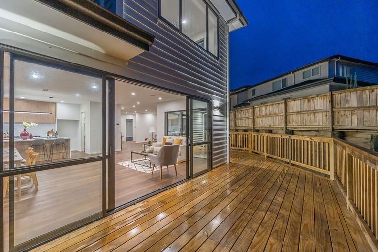 Photo of property in 5 Paitry Place, Swanson, Auckland, 0614