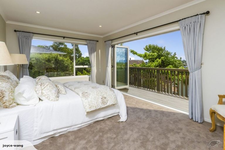 Photo of property in 271 East Coast Road, Mairangi Bay, Auckland, 0630