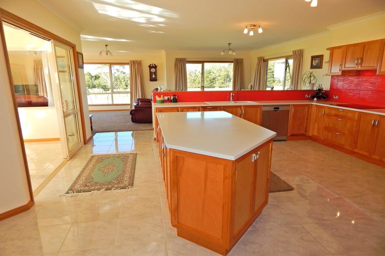 Photo of property in 415 Te Ahu Ahu Road, Waimate North, Kaikohe, 0472