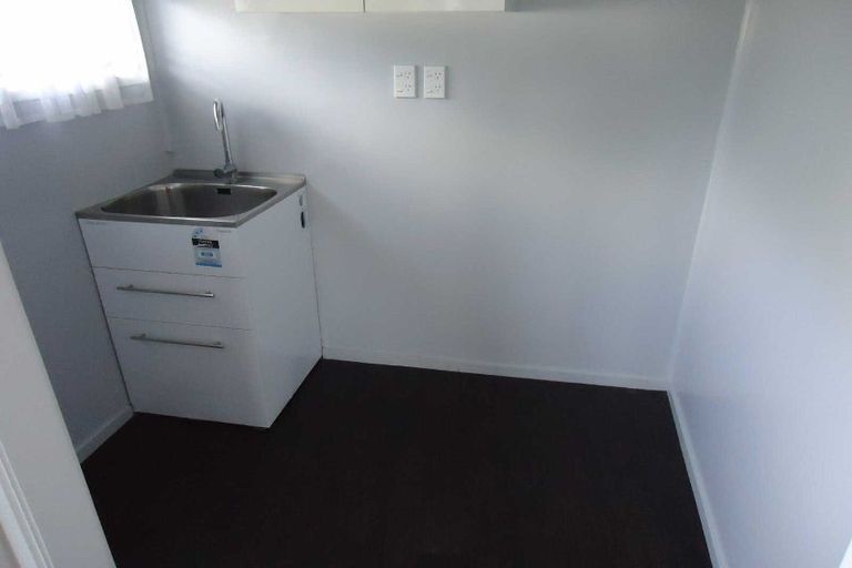 Photo of property in 14 Filmer Place, Melville, Hamilton, 3206