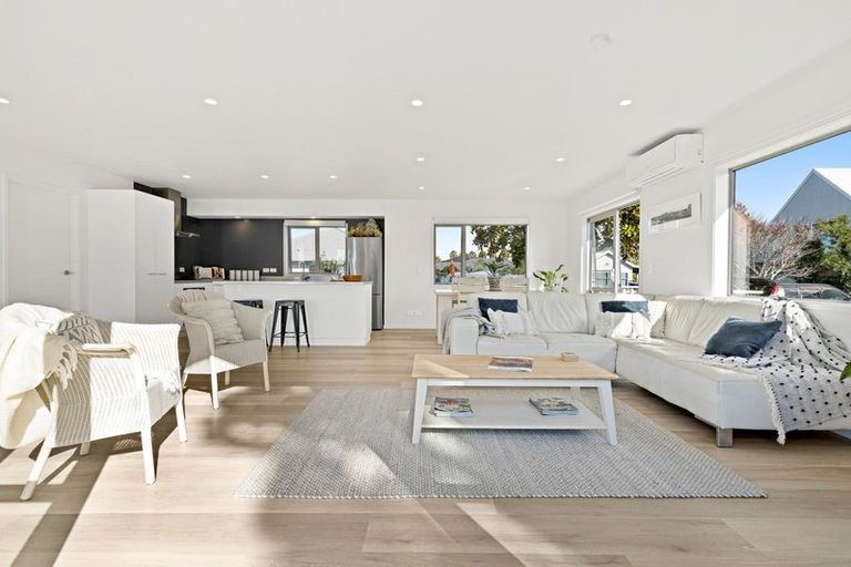 Photo of property in 233a Point Wells Road, Point Wells, 0986