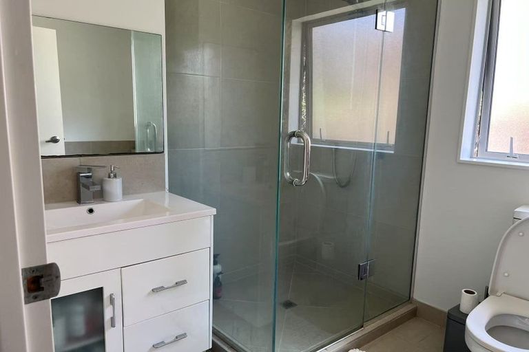 Photo of property in 4 Halder Place, Torbay, Auckland, 0632