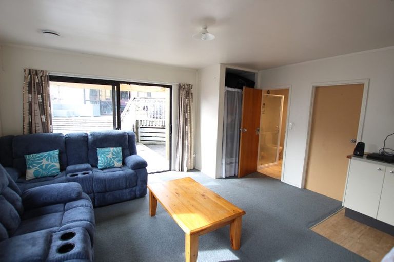 Photo of property in 1 Urban Grove, Ranui, Auckland, 0612