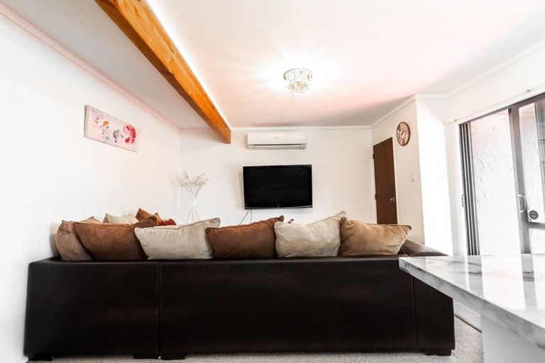 Photo of property in 14 Homestead Place, Glenview, Hamilton, 3206