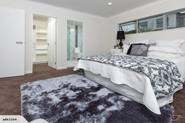 Photo of property in 35 Remuremu Street, Long Bay, Auckland, 0630