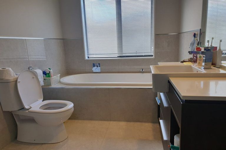 Photo of property in 47 Mackay Drive, Greenhithe, Auckland, 0632