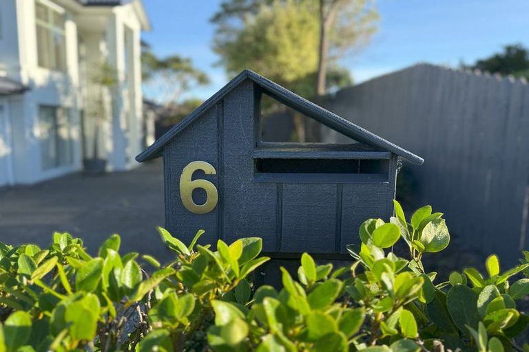 Photo of property in 6 Chadlington Avenue, Henderson, Auckland, 0612