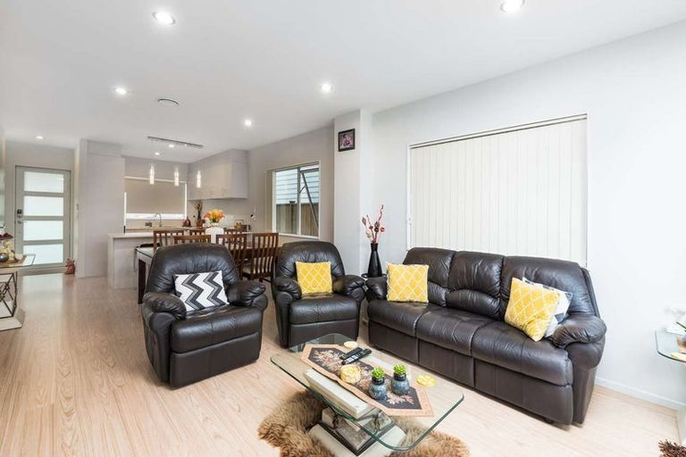 Photo of property in 60 Pencaitland Drive, Flat Bush, Auckland, 2019