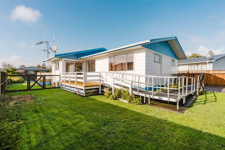 Photo of property in 14 Fiona Place, Dinsdale, Hamilton, 3204