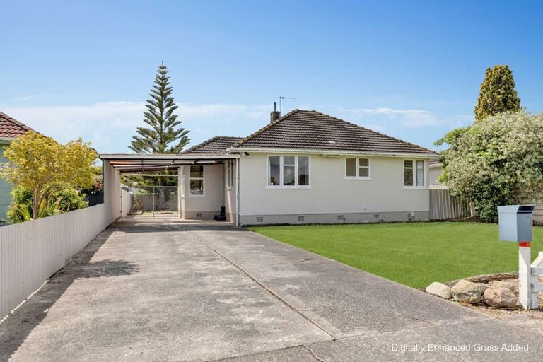 Photo of property in 7 Bristol Crescent, Roslyn, Palmerston North, 4414
