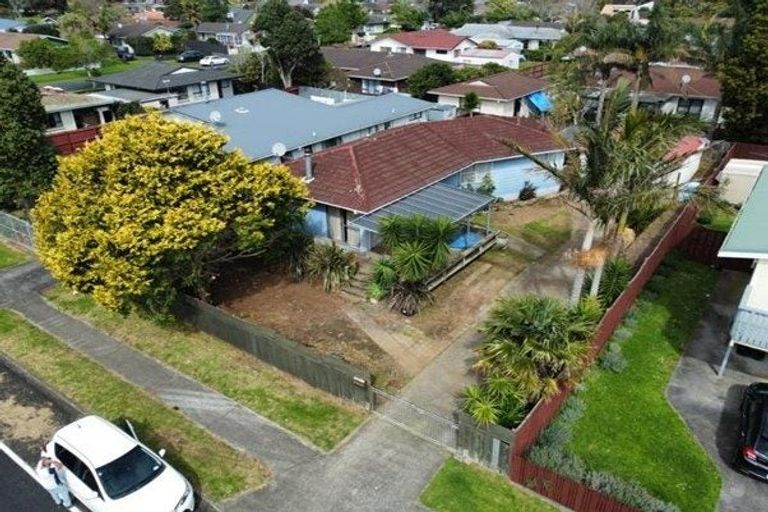 Photo of property in 26 Gibbons Road, Weymouth, Auckland, 2103