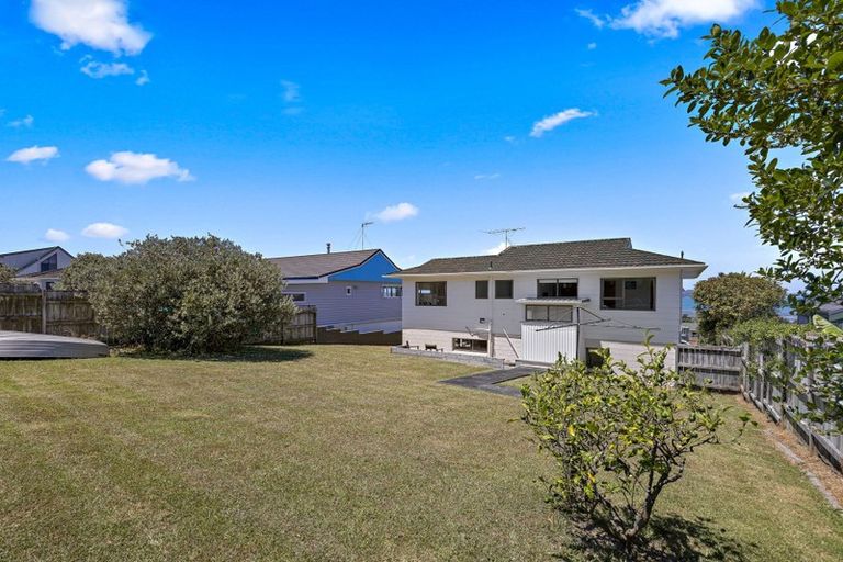 Photo of property in 10 Tara Place, Snells Beach, 0920