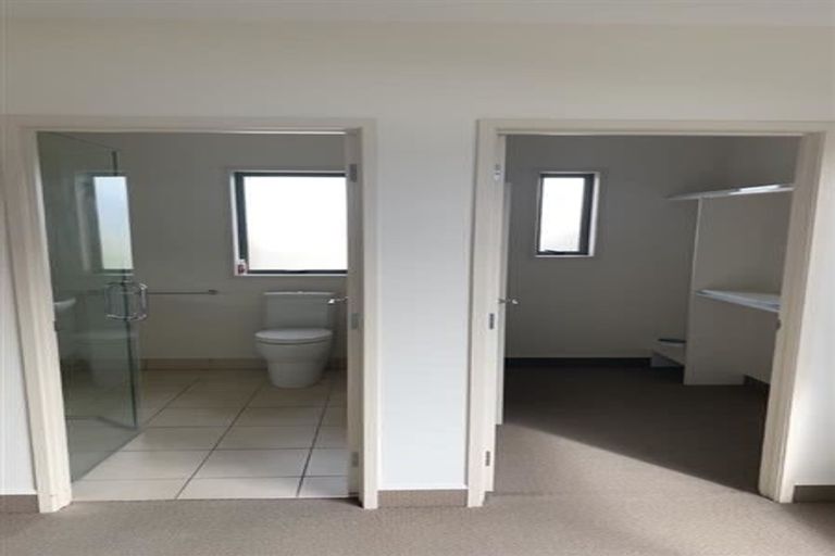 Photo of property in 10 Lewis Way, Poraiti, Napier, 4112