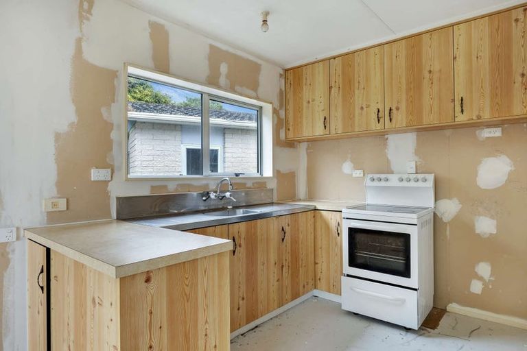 Photo of property in 15b Miro Street, Merrilands, New Plymouth, 4312
