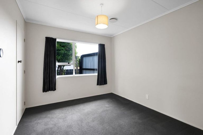 Photo of property in 17 Penrod Drive, Bell Block, New Plymouth, 4312