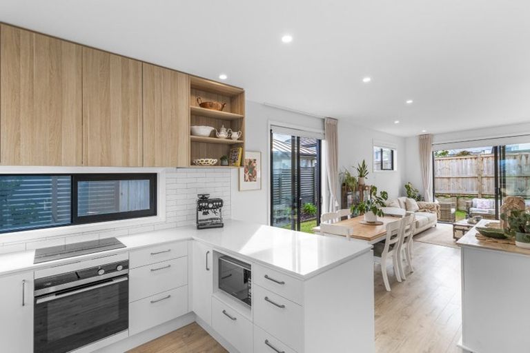 Photo of property in 30 Anchorage Drive, Karaka, Papakura, 2113