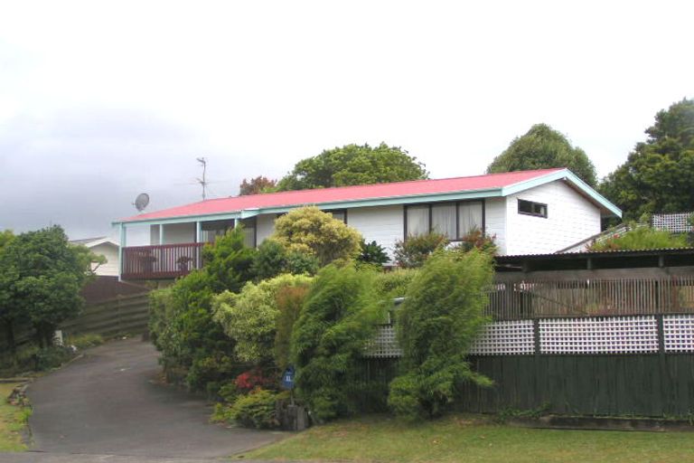 Photo of property in 11 Newport Place, Forrest Hill, Auckland, 0620