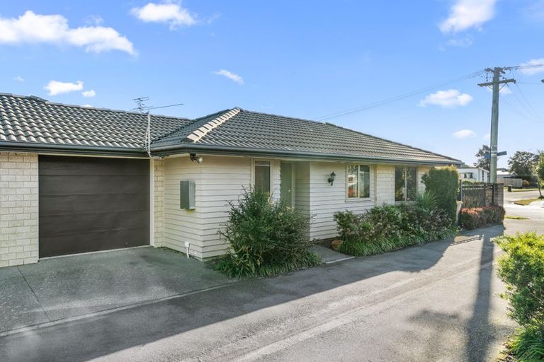 Photo of property in 2/28 Ravenna Street, Avonhead, Christchurch, 8042