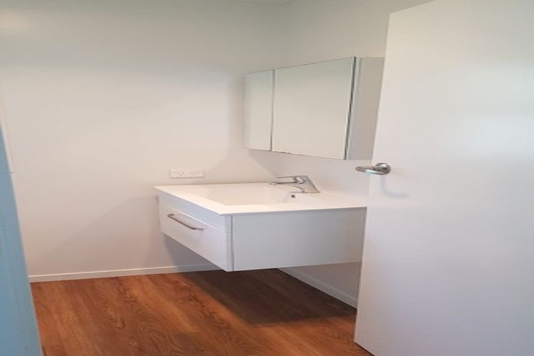 Photo of property in 2/55 Nile Road, Milford, Auckland, 0620