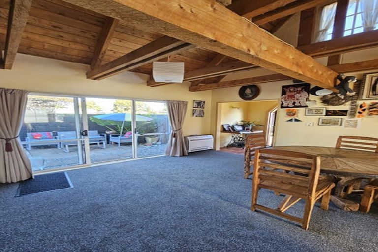 Photo of property in 8 Rosedale Place, Levin, 5510