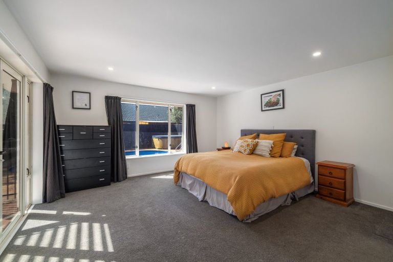 Photo of property in 39 Broadhaven Avenue, Parklands, Christchurch, 8083