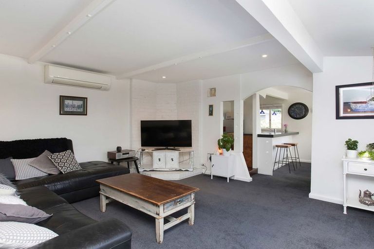 Photo of property in 171 Springfield Road, St Albans, Christchurch, 8014