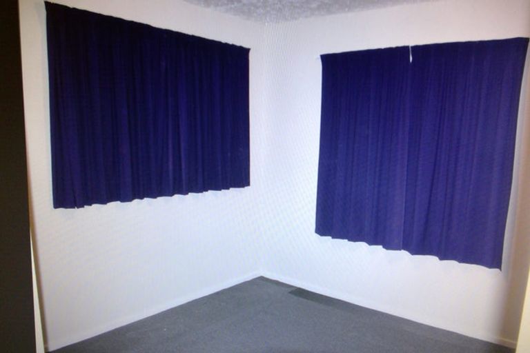 Photo of property in 40 Main North Road, Woodend, 7610