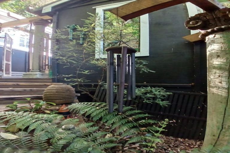 Photo of property in 102 Beach Road, Onerahi, Whangarei, 0110