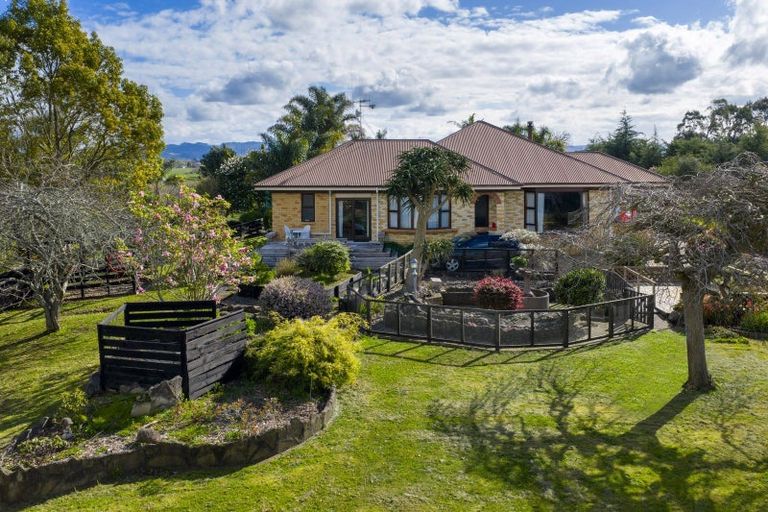 Photo of property in 802 Tuhikaramea Road, Ngahinapouri, Hamilton, 3290