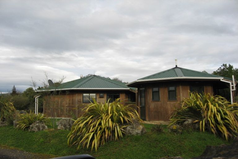 Photo of property in 10 Labyrinth Lane, Takaka, 7183