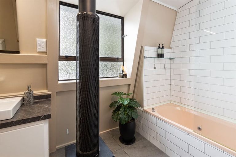 Photo of property in 44 Brydon Street, Renwick, 7204