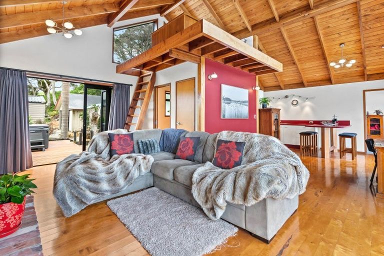Photo of property in 178 Ngahau Bay Road, Helena Bay, Hikurangi, 0184