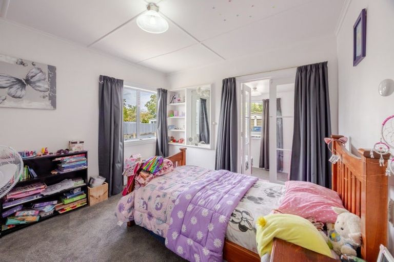 Photo of property in 38 Francis Drake Street, Waipukurau, 4200