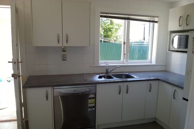 Photo of property in 1-3 Mudges Terrace, Newtown, Wellington, 6021