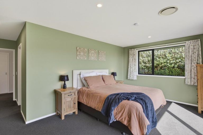 Photo of property in 4a James Drive, Bell Block, New Plymouth, 4312