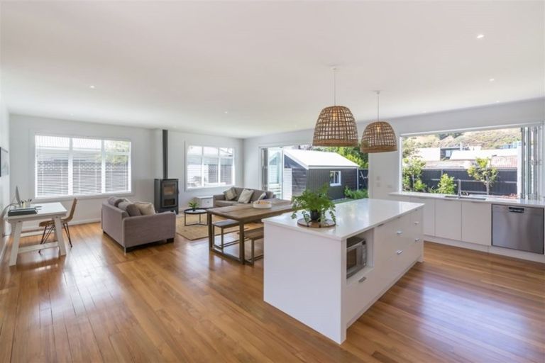 Photo of property in 9 Van Asch Street, Sumner, Christchurch, 8081