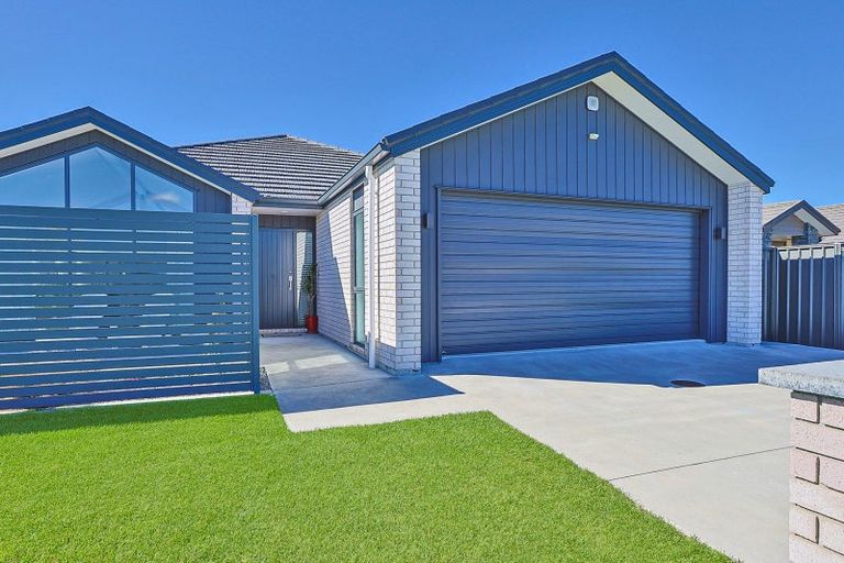 Photo of property in 14 Manapouri Street, Poraiti, Napier, 4112
