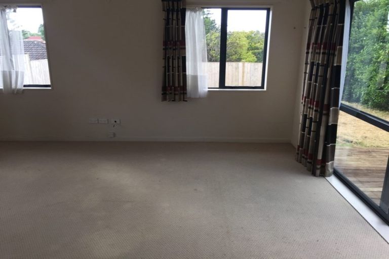 Photo of property in 63a Seabrook Avenue, New Lynn, Auckland, 0600